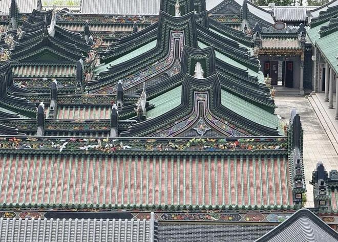 ”：耗资上亿元半天夷为平地拆除曝光开元棋牌网站汕头违建豪宅“英之园(图10)